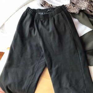 Black brandy Melville sweatpants